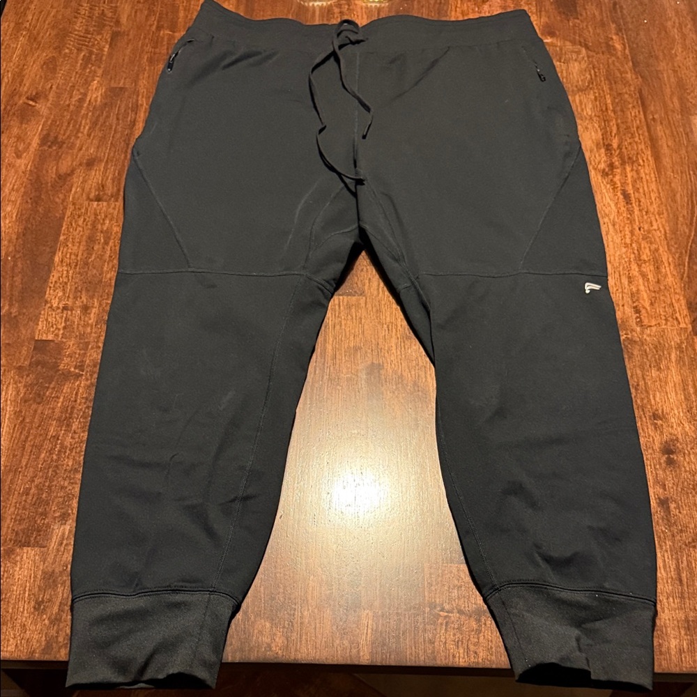 Fabletics The Altitude Slim-Fit Joggers